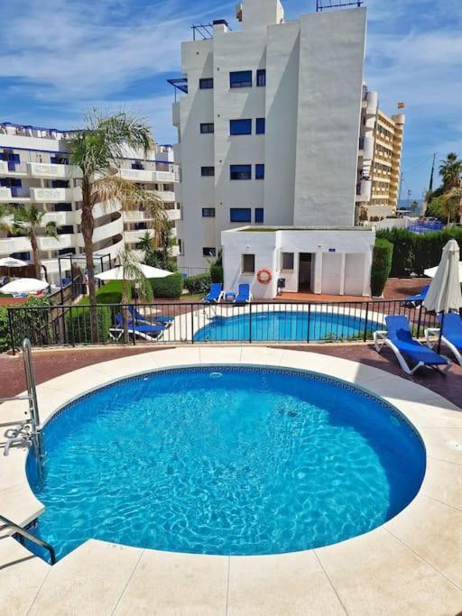 Апартаменты Acogedor Piso Con Terraza Y Parking! Бенальмадена Экстерьер фото