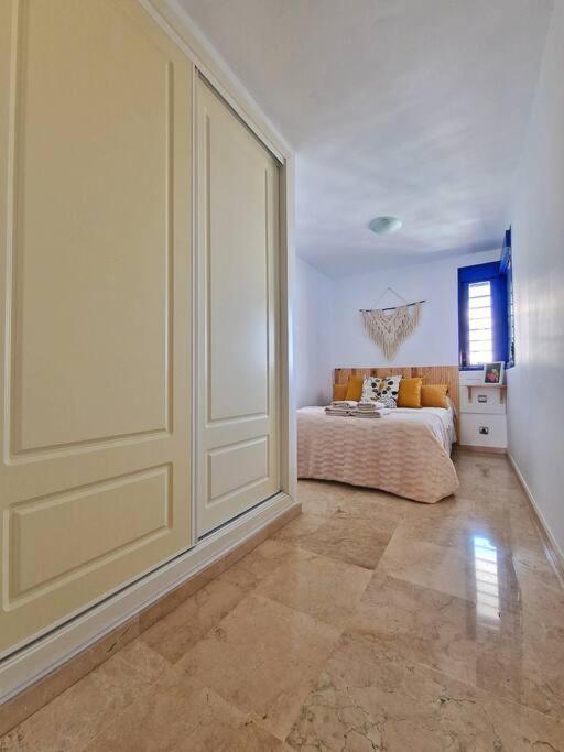 Апартаменты Acogedor Piso Con Terraza Y Parking! Бенальмадена Экстерьер фото
