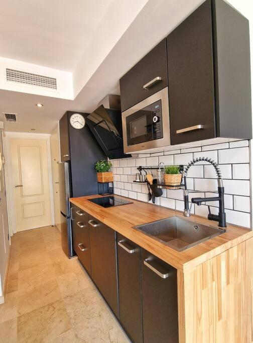 Апартаменты Acogedor Piso Con Terraza Y Parking! Бенальмадена Экстерьер фото